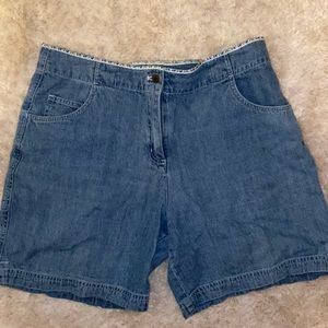 Embroidered Women’s Mom Shorts